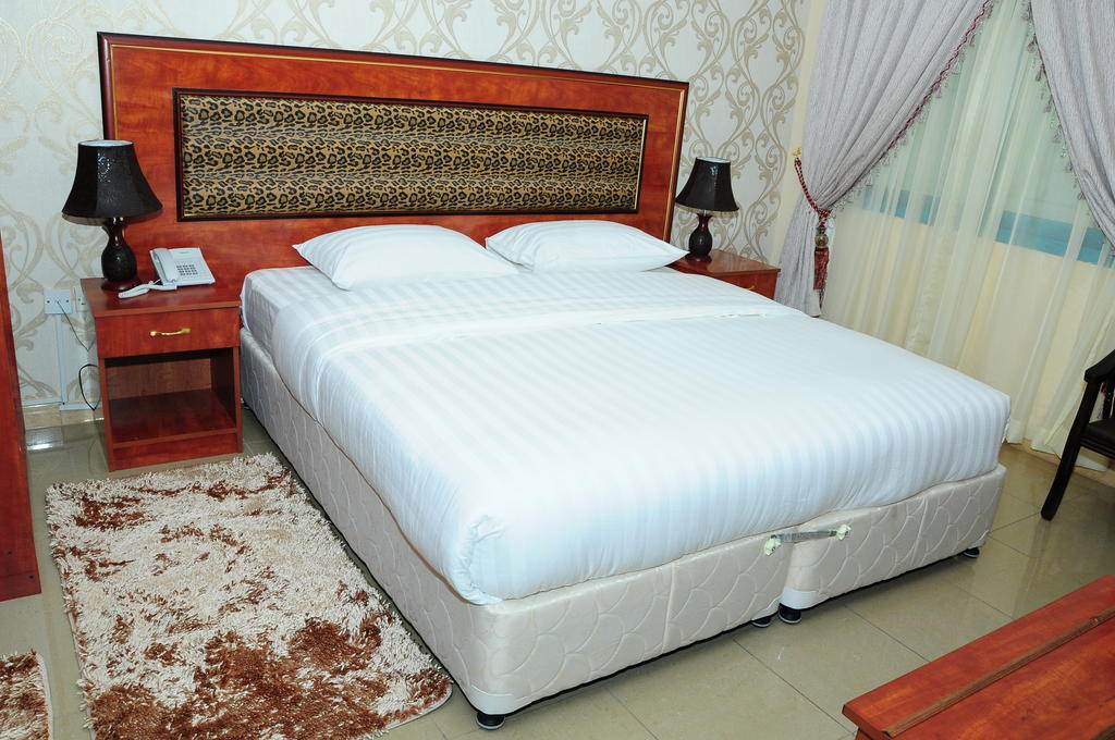 Sky Ways Hotel Dubai Kamer foto